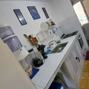 Se vende apto de 2 cuartos en el Vedado totalmente restaurado en excelente zona!!! - Img 54746521
