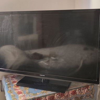 TV Toshiba 32" - 3/4