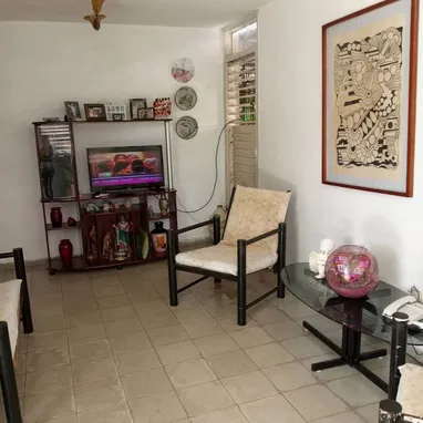 Ganga!!!!! Vendo Casa biplanta en Reparto Chibas. - Img 120941430