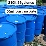 Tanque plástico de 55galones a 60 mil con transporte incluído depende el lugar donde es la entrega - Img 56935669