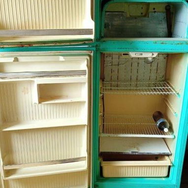 Refrigerador con maquina rota llamar para mas informacion precio barato La Habana, Playa - Img 123253306
