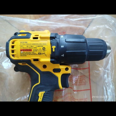 Taladro percutor atornillador DeWalt de batería.  NUEVO - 2/2