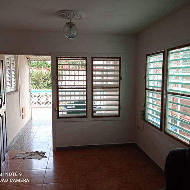 Vendo casa en guanabo cerca de la playa - Img 123245098