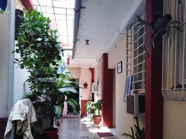 Se vende Casa de 4 cuartos en la Habana Vieja-Rebajada de 21000 a 18000 - Img 49382646