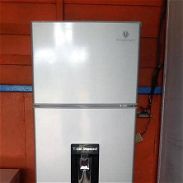 Refrigerador marca Goldsmart con dispensador - Img 45394870