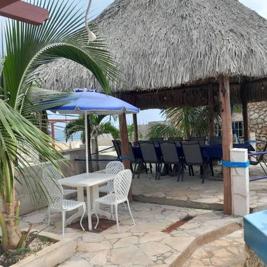 Casa de Renta con piscina en Santa Fe frente al mar - 3/9