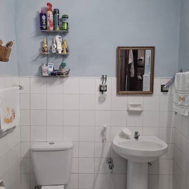 🏡APTO EN LA HABANA VIEJA - SE VENDE O PERMUTA! - 8/9