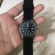 Reloj negro de hombre en 5 USD o al cambio - Img 52923900