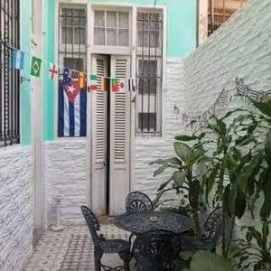 Alquiler de Habitación independiente detrás del Capitolio - Img 121496405