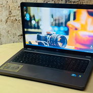 Laptop HP Equipo confiable con rendimiento ideal para algunos juegos y trabajos de programación informática. - Img 57922280