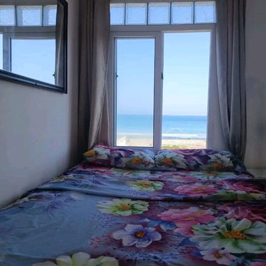 🏠 Descubre ésta Casa de Renta frente a la playa de Guanabo. Ideal para una pareja y 2 niños menores - Img 116173157