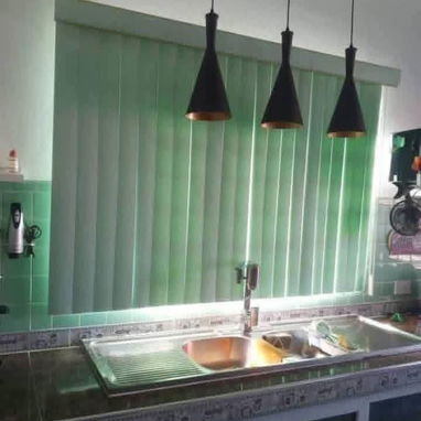 COTRINAS PVC VERTICALES MODERNAS ESTILO AMERICANO. 60 USD mt² - 2/8