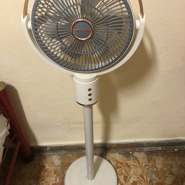 Ventilador recargable JYSUPER 3 en 1, 4 velocidades 12000 mhap, batería de litio Cabezal giratorio 360° precio 90 USD - Img 124445980