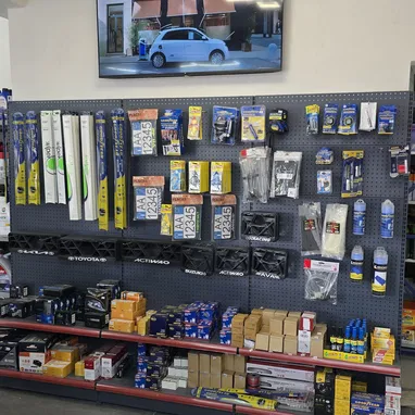 Tienda Automotriz Actiwao. Calidad y GarantĂa para tu vehĂculo. Extintores / baterĂas / gomas / llantas / aceite y más - Img 115343704