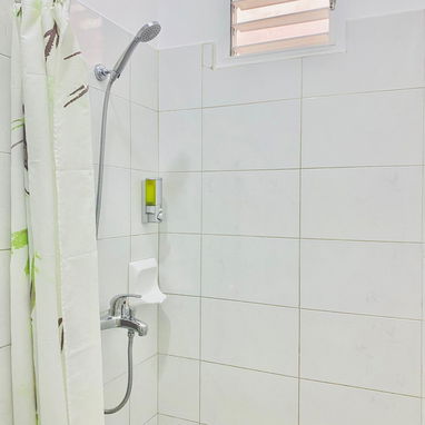 🏠 Apartamento capitalista de 2 Habitaciones en Centro Habana – Cómodo y bien ubicado REF 1452 - Img 112880267