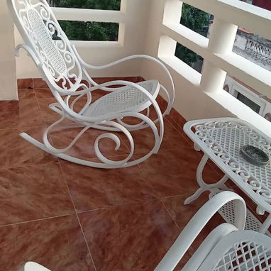 RENTA LINEAL■ APTO.INDEPENDIENTE 2 HABITACIONES, 2 BAÑOS, BALCÓN. CERCA DEL HOSPITAL AMEIJEIRAS Y UNIVERSIDAD DE LA HAB. - Img 123903565