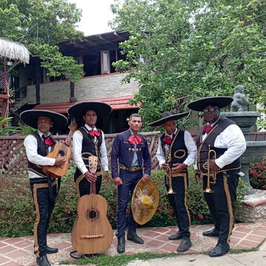 Mariachis luza de mexico en la habana cuba - Img 120477044