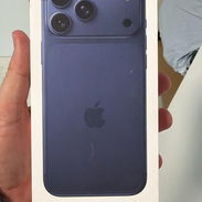 17 pro Max Deep Blue sellado en caja 256gb SIM física - Img 54241383