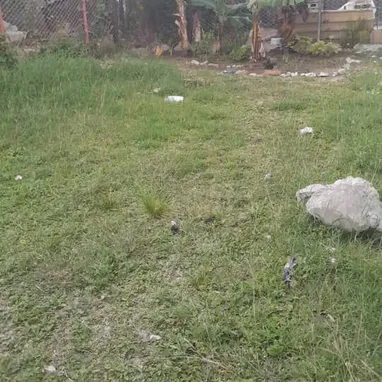 Apto d 3 cuartos en bajos en Boyeros boyeros - 7/8