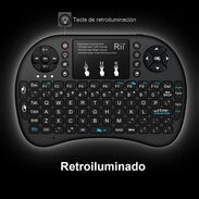 Mini teclado Retroiluminado inalámbrico con touchpad (ORIGINAL NEW) Rii i8+ -- 59103445 - Img 44059061