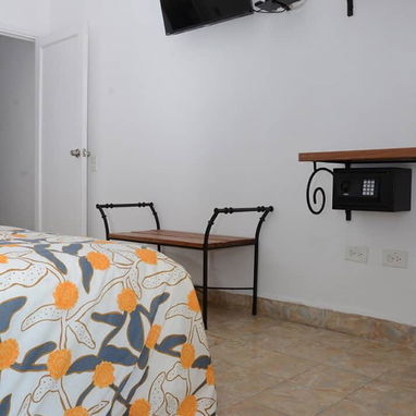 SE RENTA APARTAMENTO INDEPENDIENTE,  DE 1 DORMITORIO, EN LA HABANA VIEJA - 4/10