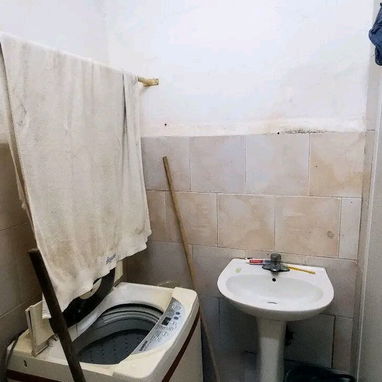 12500 usd vendo apartamento en el vedado es interior más q céntrico ubicado en 23 y G es en bajos de 1/4 con vestidor (q - 8/8