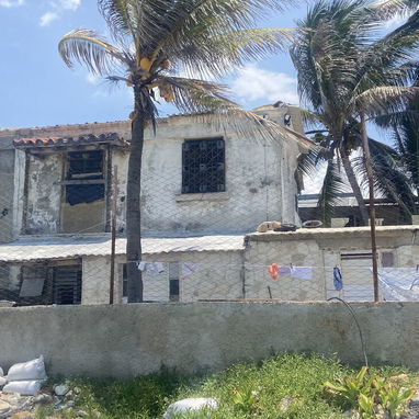 SE VENDE CASA EN LA PLAYA - Img 121519841