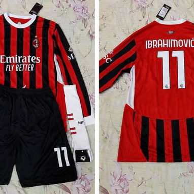 Pullover y traje de futbol - Img 124052649