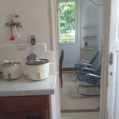 Oferta!!! Casa independiente en Santos Suárez con carporshe para un auto y espacio para otro y 5 cuartos!!! - Img 82407876