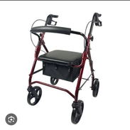 Andador para adultos de rueda prácticamente nuevo - Img 57221110