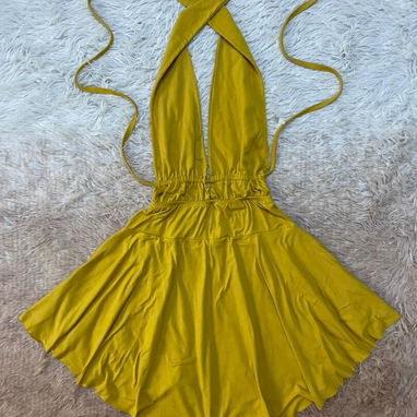 Vestidos corte princesa, de hombro con dos aberturas y enguatadas Crepé - Img 124848913