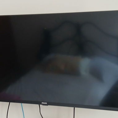 Tv Philips de 40 pulgadas, 1 año de uso sin reparaciones - Img 119392184