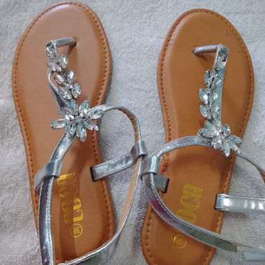 Sandalias por solo 3000cup - Img 122815678