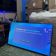 Smart TV visión de 55" con cajita interna  *Son 4K; cogen la antena de EE.UU, Tienen dos entradas de USB,* descripción * - Img 55276370