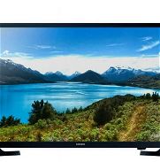 Samsung smart tv 32 pulg con pequeña línea en pantalla a la derecha - Img 46134172