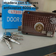 Yale para puerta con llaves anticopias y sistema de seguridad. incluido. - Img 55368174