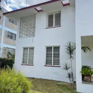 Casa independiente en Miramar con 900m² . Todo de lujo - Img 54063897