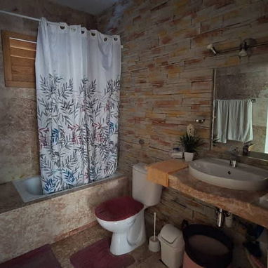 ESPECTACULAR PROPIEDAD 🏡 🏡 🏡   Casa independiente ubicada en el Reparto residencial Juan Manuel Márquez,  localidad d - Img 121175100