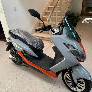 `🛵 𝐌𝐎𝐓𝐎 eléctrica JIMGHAN 🛵`  ⚙️𝐄𝐒𝐏𝐄𝐂𝐈𝐅𝐈𝐂𝐀𝐂𝐈𝐎𝐍𝐄𝐒 • 3000w - 72v - 40 ah • ⁠batería LITIO  • ⁠ censo - 7/9