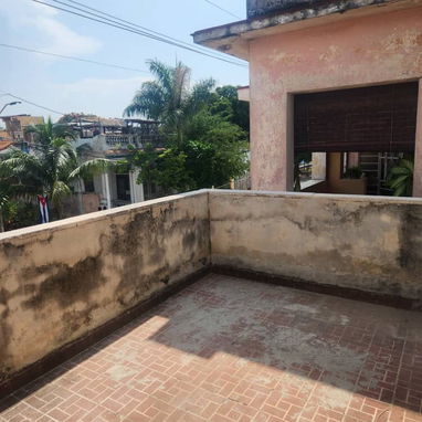 Casa Semi-independiente con garaje 3 cuarto Playa cerca del Crucero 55mil usd 53582376 - 10/10