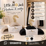 Percheros de adultos - Img 58438845