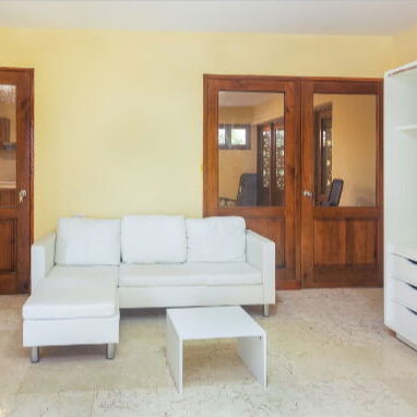 🏠 Casa De Renta En Playa Baracoa. 💵 Precio: 30 usd por habitación(5 habitaciones en total).💡 Tiene paneles solares - Img 126218782