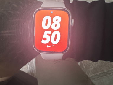 Apple Watch serie 9 45mm nuevo 100%batería 64 gb - Img 66847119