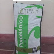 Cemento cola blanco para porcelanato - Img 55830896
