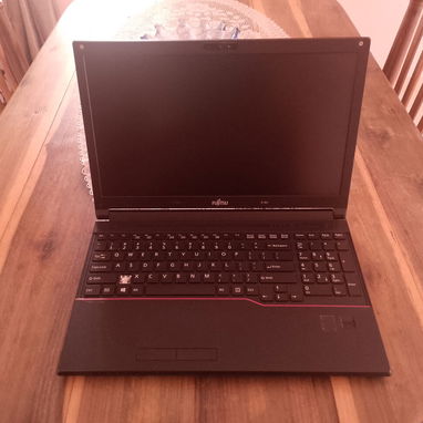 Laptop Fujitsu i5 de 4ta - Img 125926749