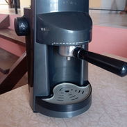 Vendo cafetera eléctrica de uso en perfecto estado. - Img 55883496