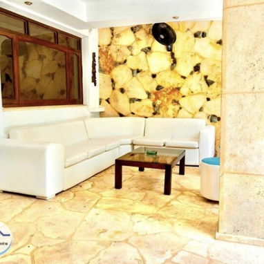 Hermosa Casa de Lujo con Piscina en Renta Siboney - 8/10
