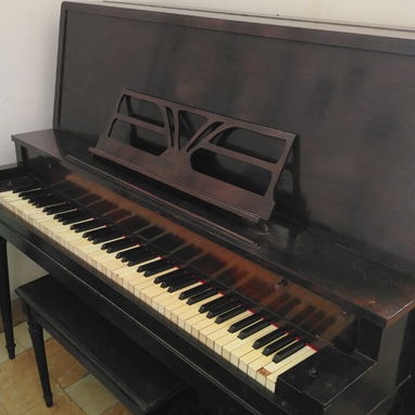 Piano Vertical Behr Bros - 2/3