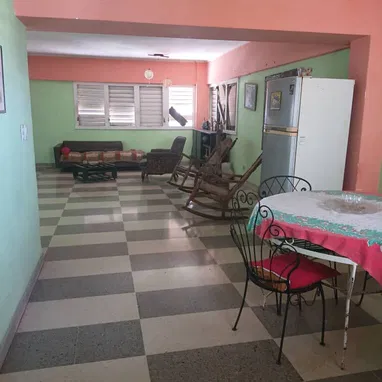 Exelente Apto en el Vedado 12 y 3ra - Img 127636184