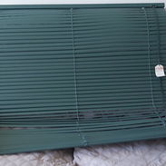 Excelente Cortinas de PVC nuevas en su caja, horizontales, color verde. - Img 55789967